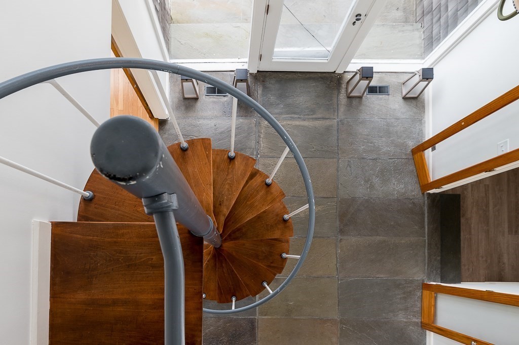 17 Eaglehead Road Manchester, MA 01944 - Photo 26 of 42