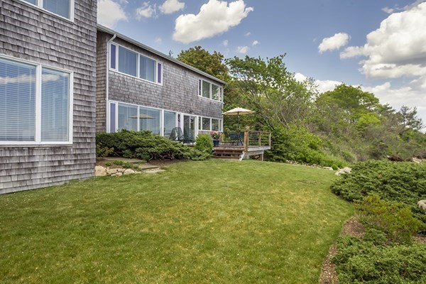 17 Eaglehead Road Manchester, MA 01944 - Photo 33 of 42