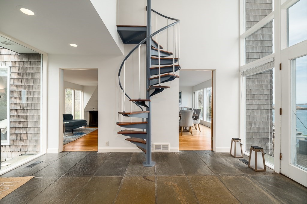 17 Eaglehead Road Manchester, MA 01944 - Photo 6 of 42