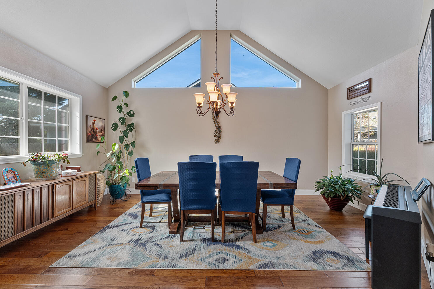 72 Pineridge Lane Eagle Point, OR 97524 - Photo 10 of 34 a view of a dining room with furniture window and wooden floor