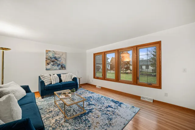 $560,000 | 3504 Canada Goose Crossing, Racine, WI 53403