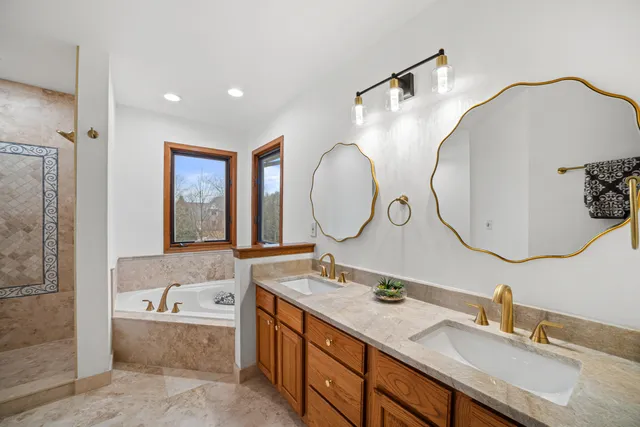 $560,000 | 3504 Canada Goose Crossing, Racine, WI 53403