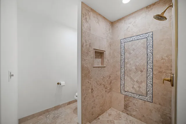 $560,000 | 3504 Canada Goose Crossing, Racine, WI 53403