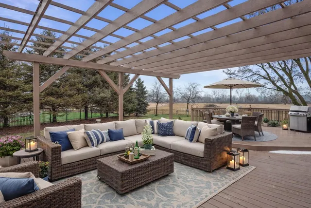 $560,000 | 3504 Canada Goose Crossing, Racine, WI 53403