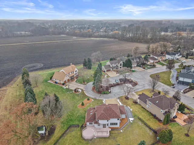 $560,000 | 3504 Canada Goose Crossing, Racine, WI 53403