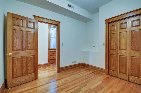 $4,995 | 3722 North Fremont Street, Unit 2, Chicago, IL 60613