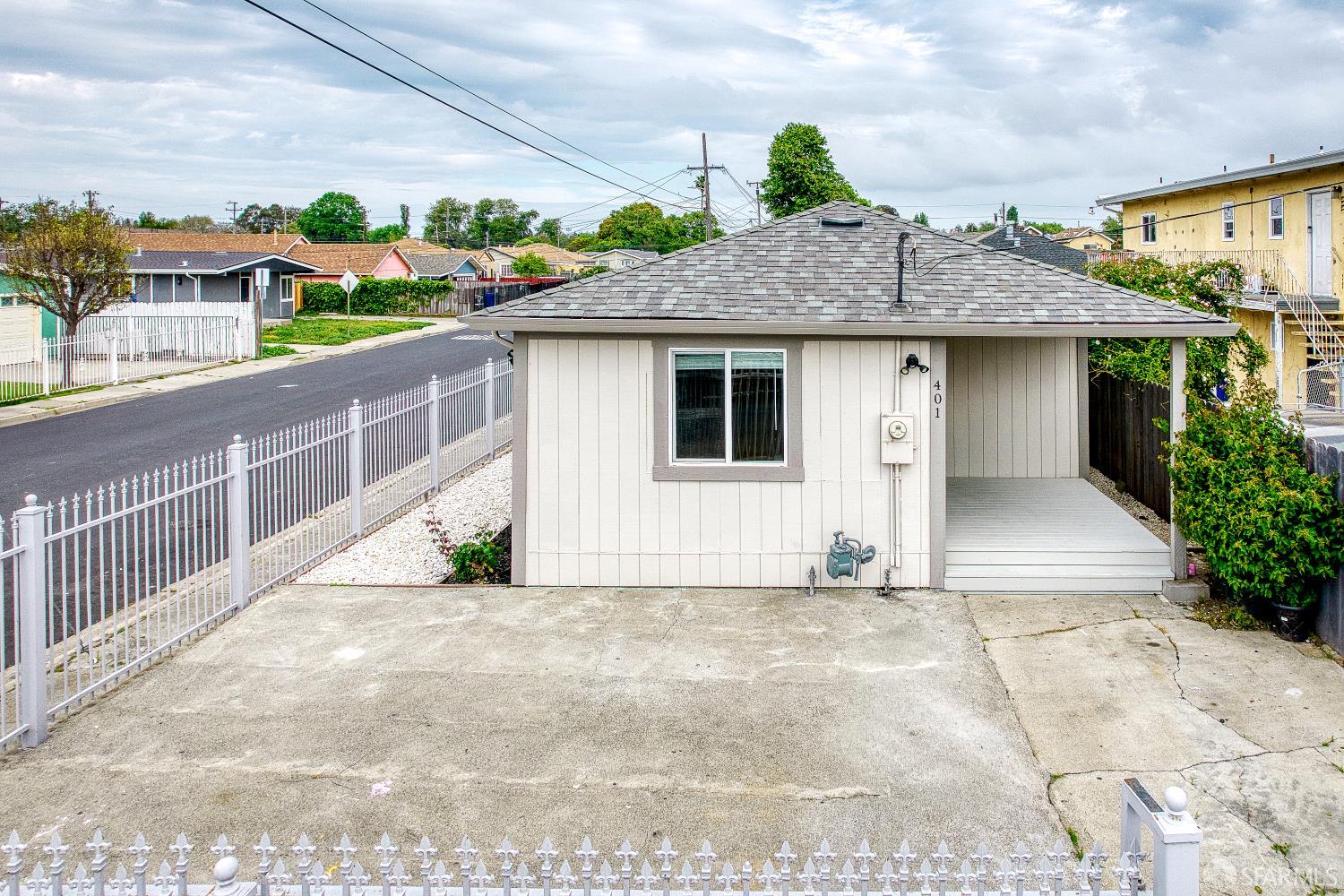 401 Silver Avenue Richmond, CA 94801 - Photo 3 of 29