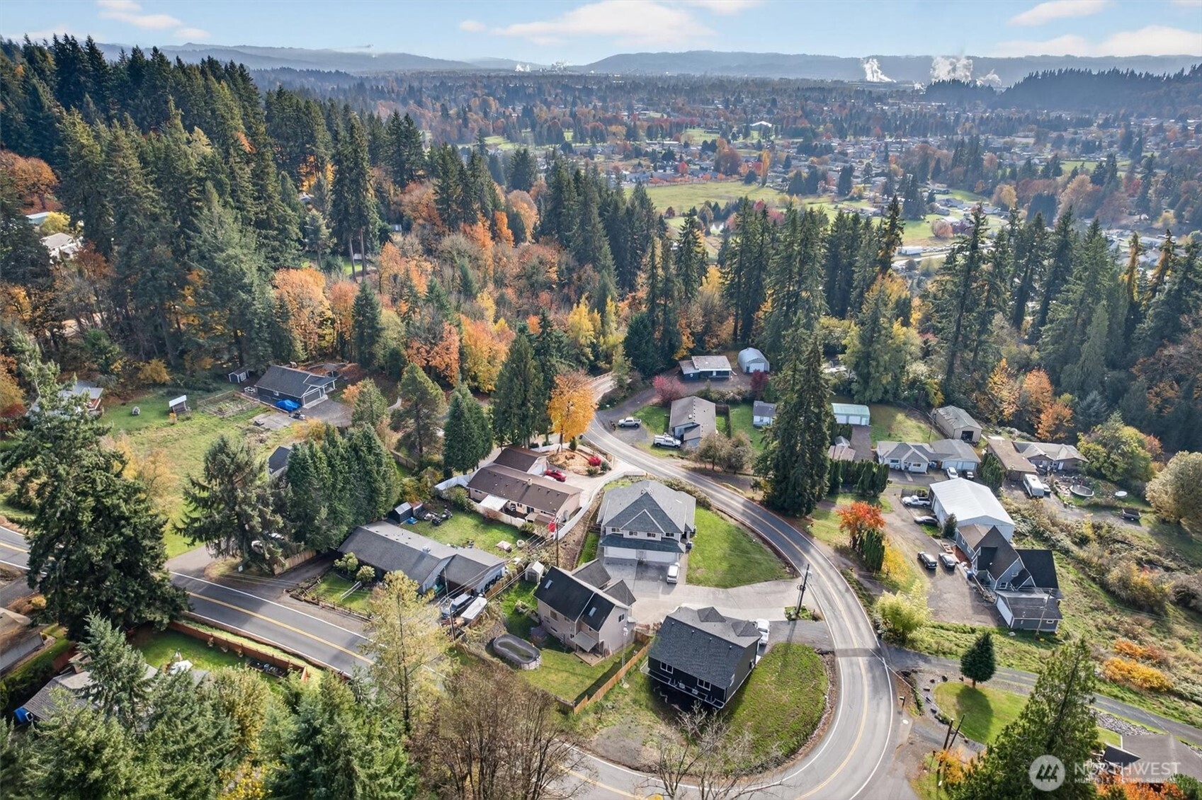 132 Lone Oak Road Longview, WA 98632 - Photo 37 of 40 an aerial view of multiple house