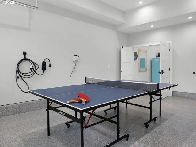 a view of a workspace with furniture