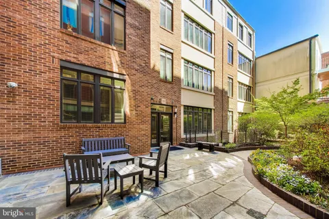 $425,000 | 2818 Connecticut Avenue Northwest, Unit 14, Washington, DC 20008