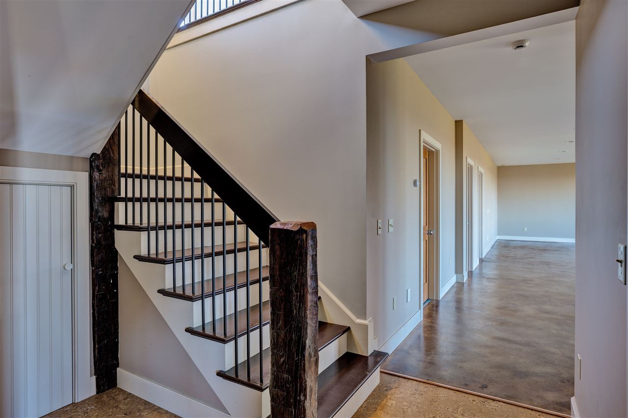 92 Summit Road New London, NH 03257 - Photo 20 of 33 Gallery Image 20