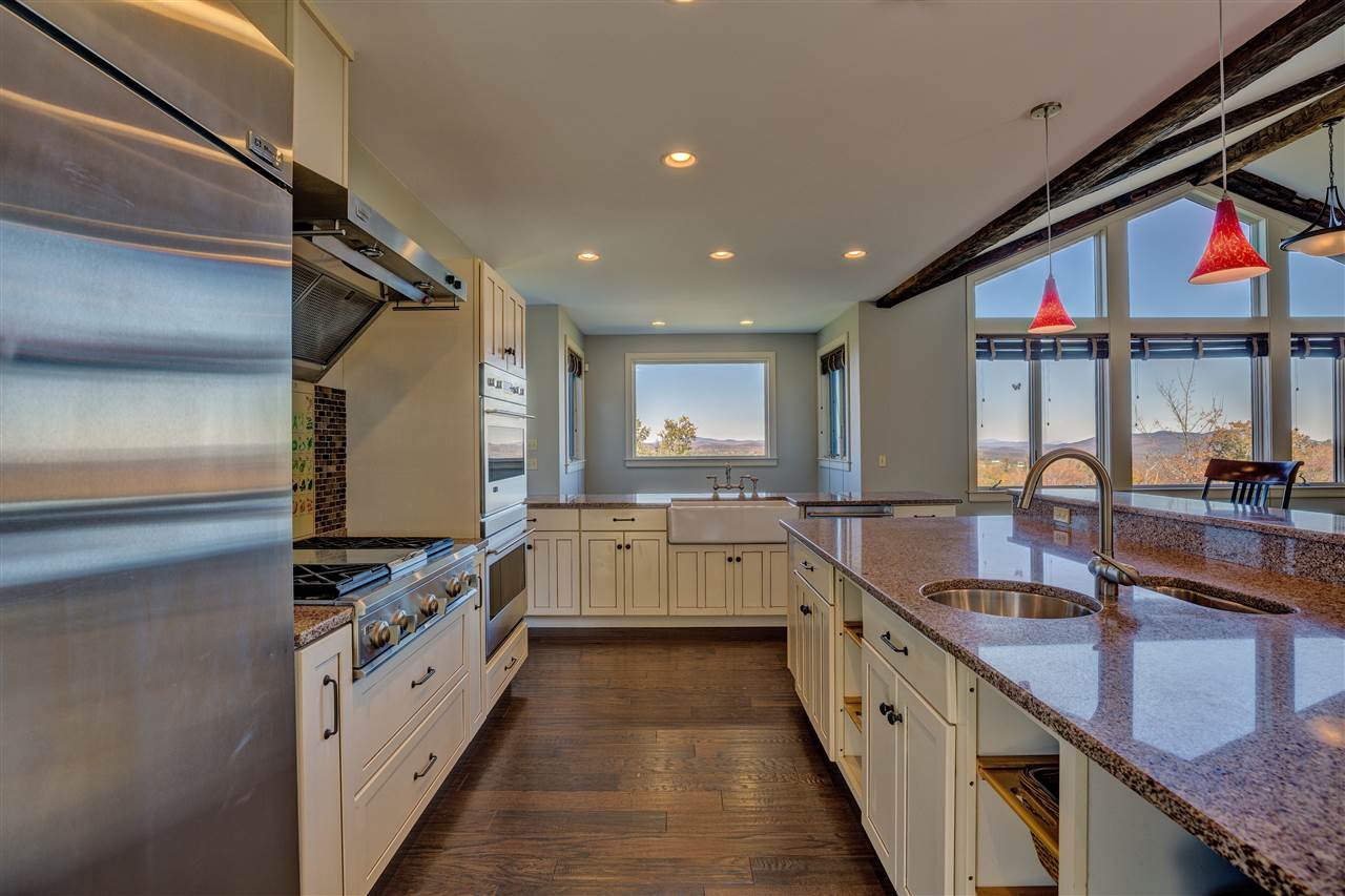 92 Summit Road New London, NH 03257 - Photo 9 of 33 Gallery Image 9