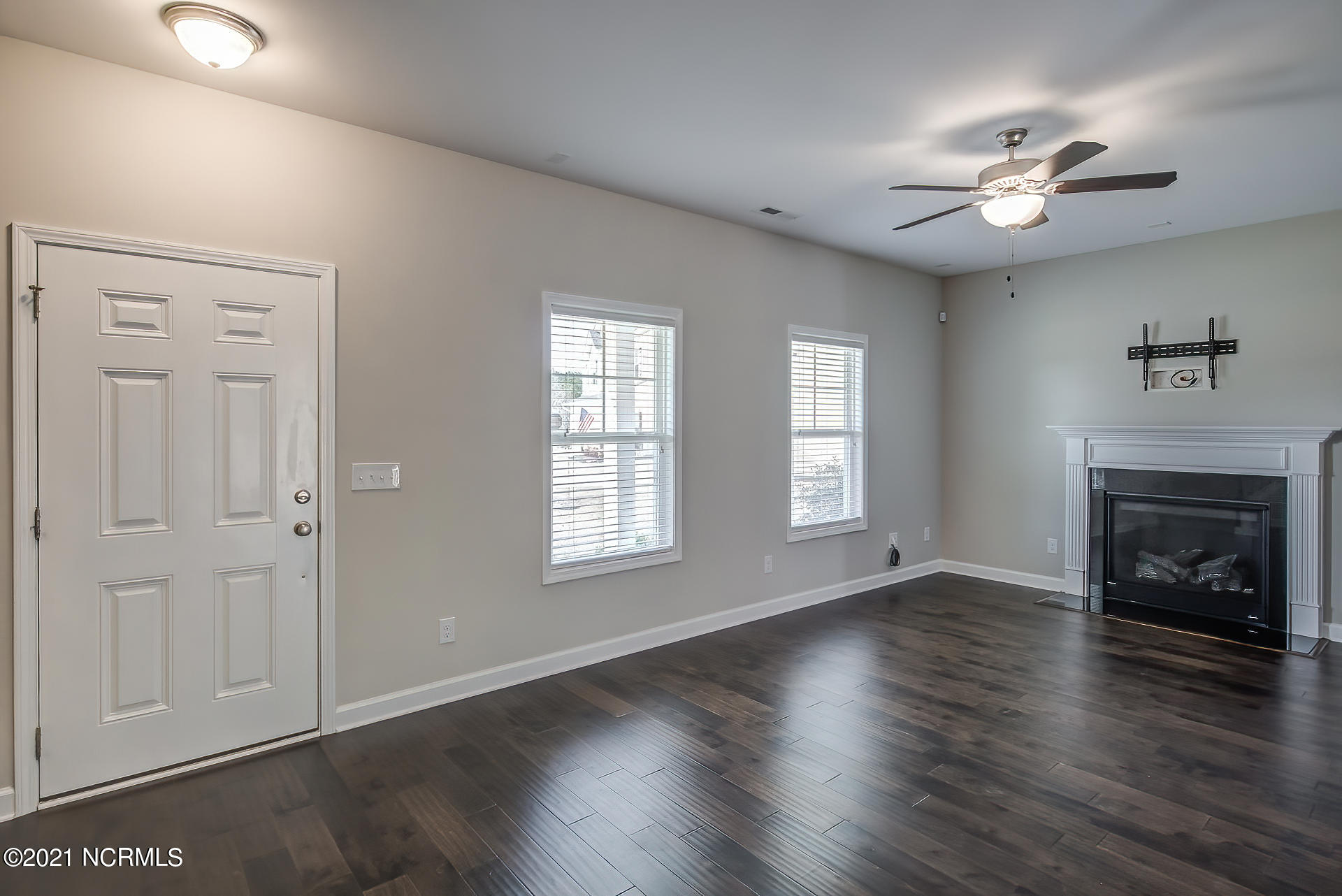 152 Poplar Branch Way Hampstead, NC 28443 - Photo 12 of 42 152-Poplar (108)