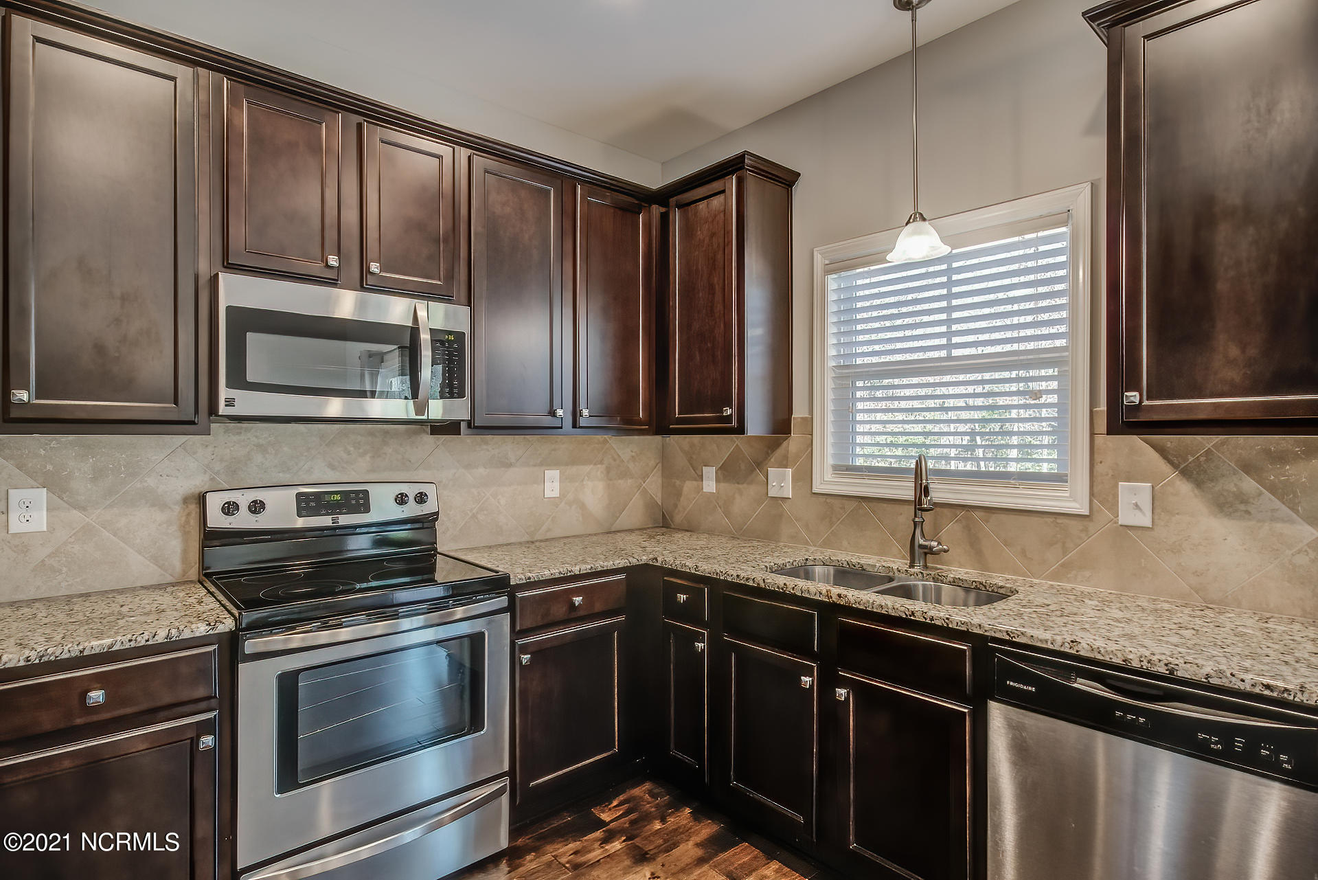 152 Poplar Branch Way Hampstead, NC 28443 - Photo 18 of 42 152-Poplar (97)