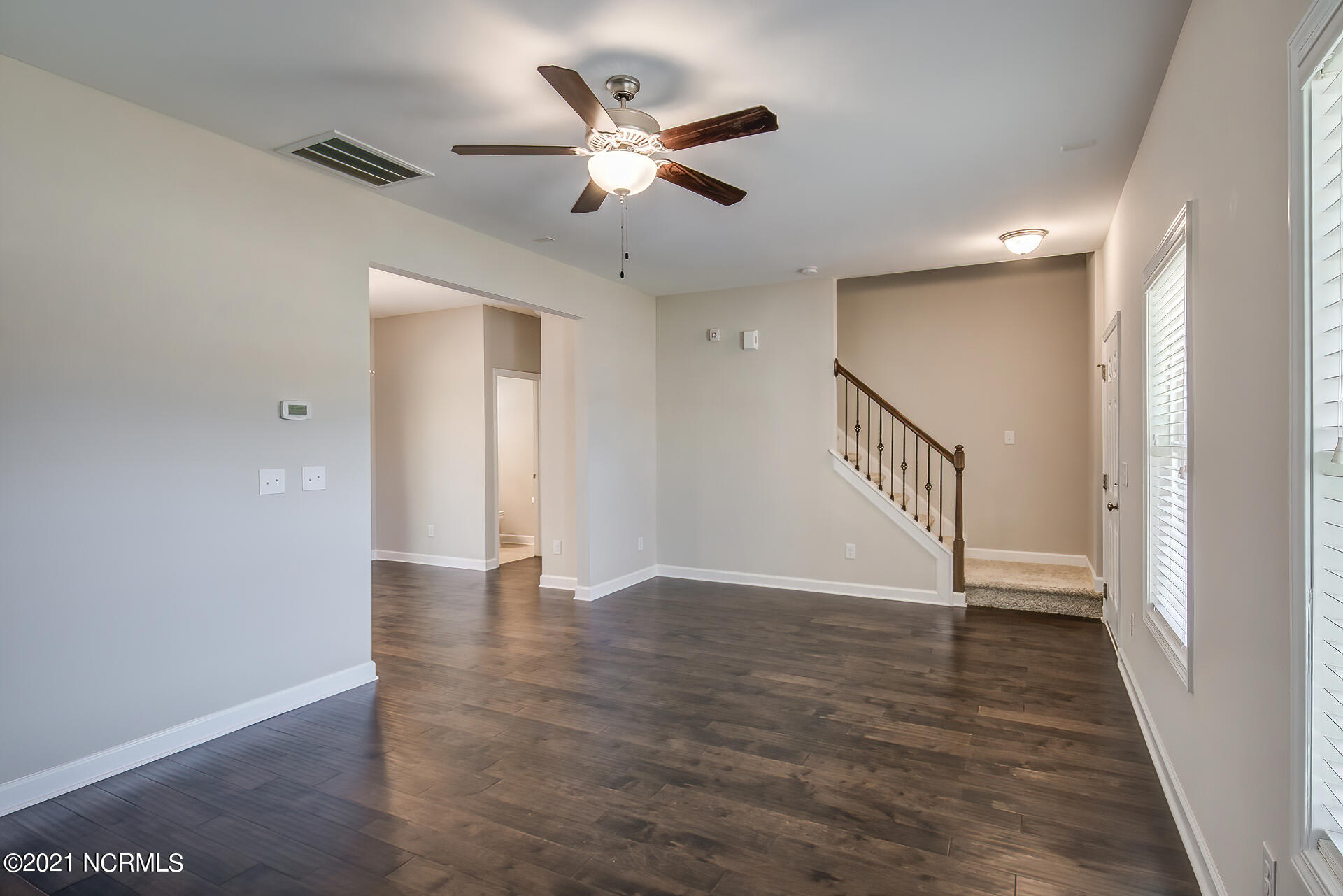 152 Poplar Branch Way Hampstead, NC 28443 - Photo 6 of 42 152-Poplar (104)