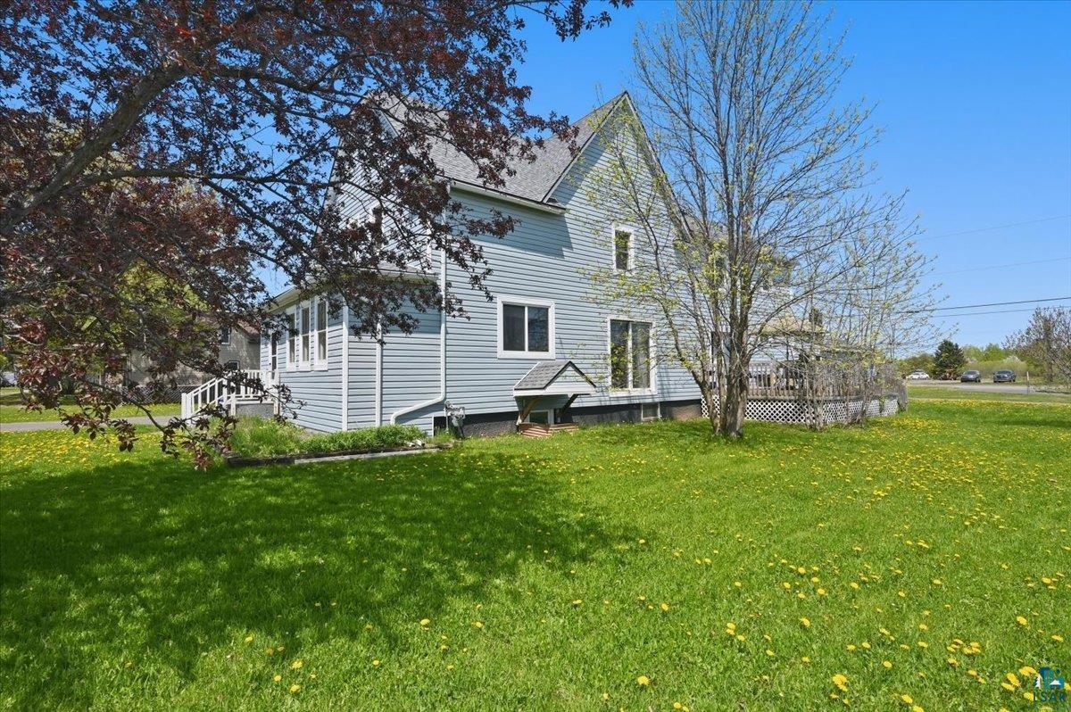 2811 East 3rd Street Superior, WI 54880 - Photo 4 of 22