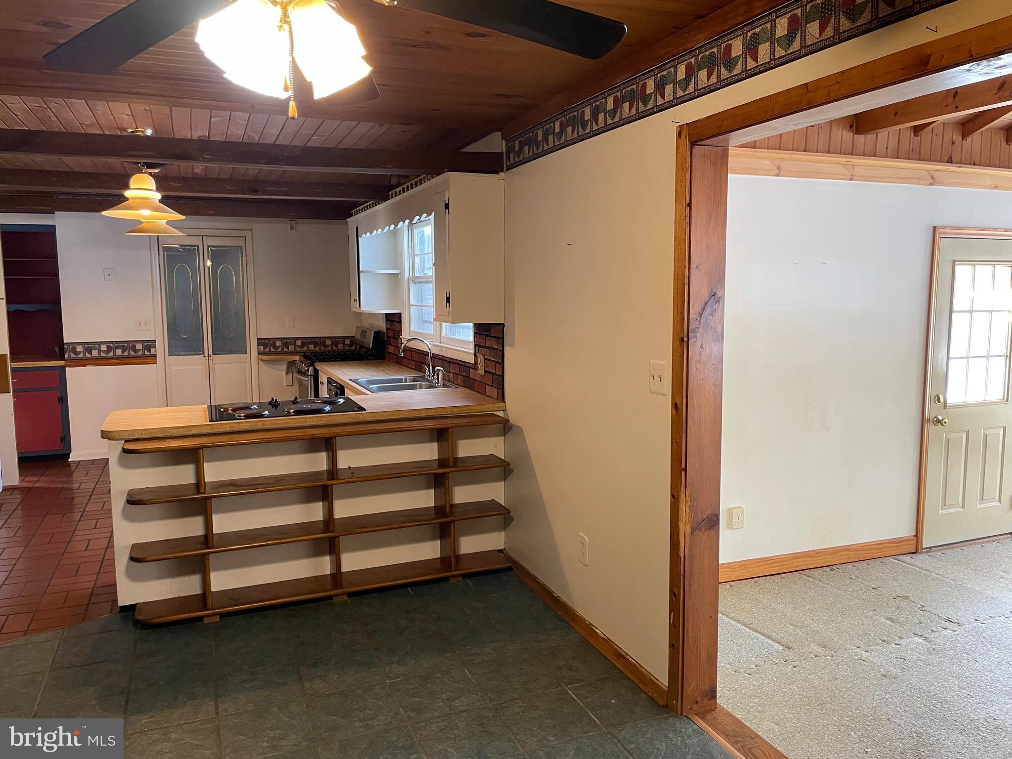 60 Ridge Road Gettysburg, PA 17325 - Photo 14 of 41