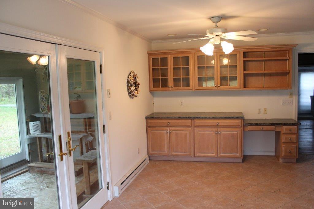3139 Chancellor Point Road Trappe, MD 21673 - Photo 8 of 16 Breakfast area