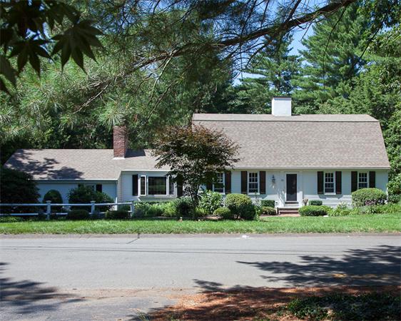 39 Mast Hill Road Hingham, MA 02043 - Photo 13 of 13 a front view of house with garage and green space