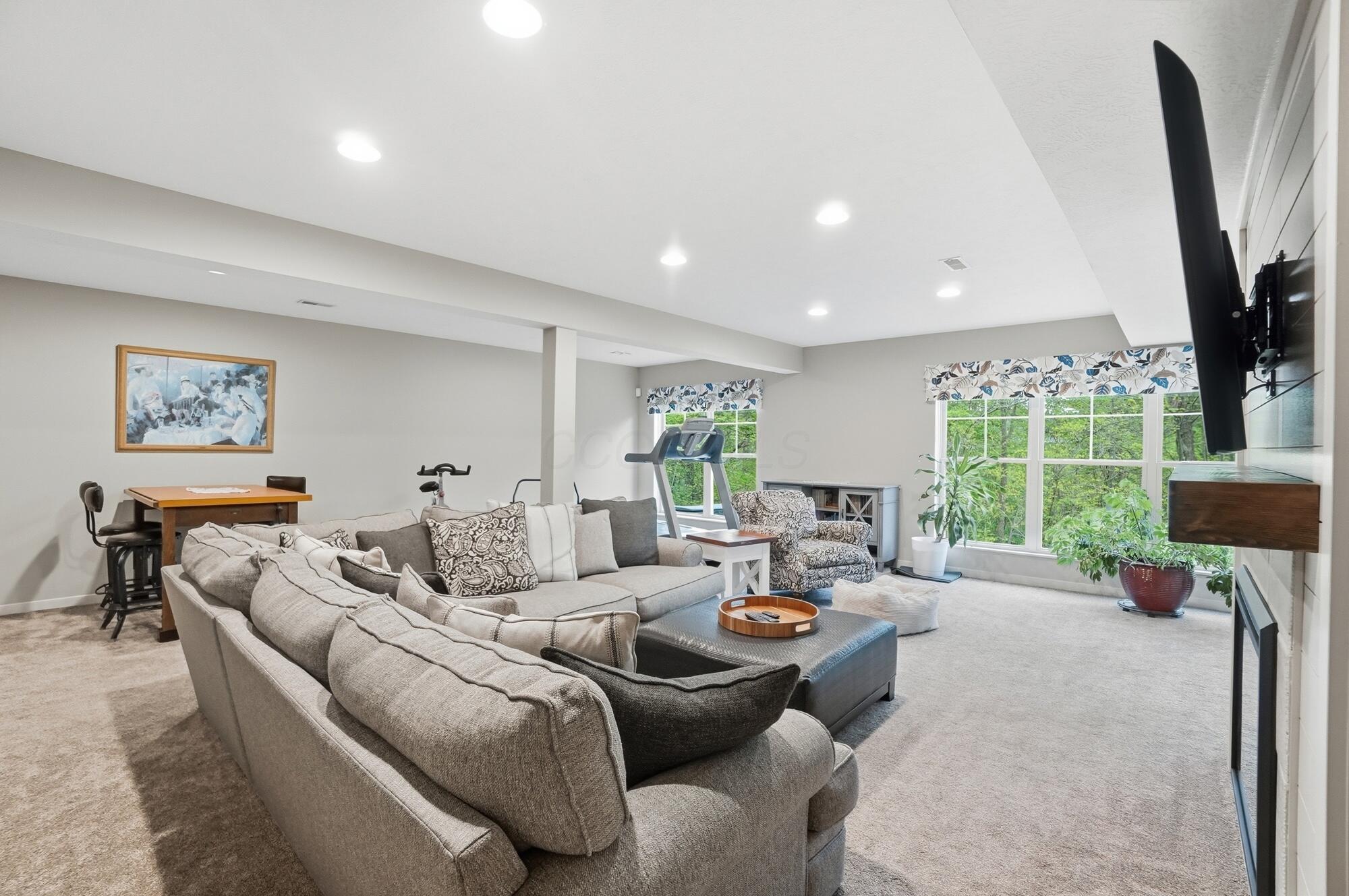 1167 Cross Creeks Ridge Pickerington, OH 43147 - Photo 55 of 91 LL Great Room