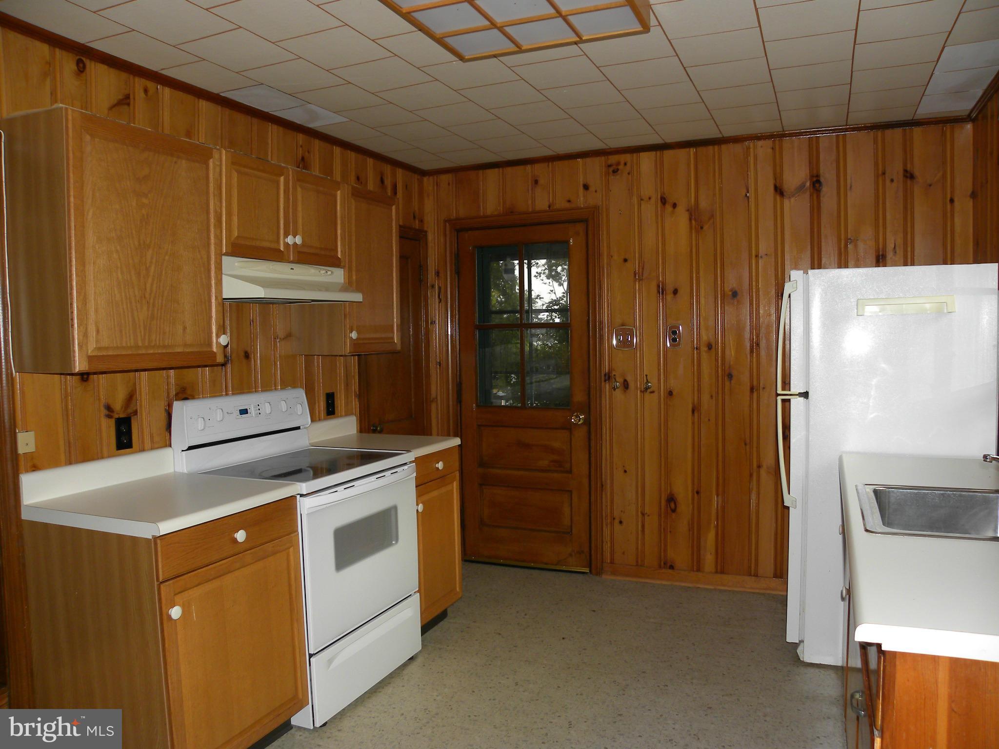 180 Basin Road Earleville, MD 21919 - Photo 17 of 22 Kitchen