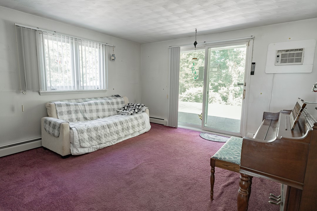 3992 Canandaigua Road Walworth, NY 14568 - Photo 22 of 47 sitting room/bdrm 4
