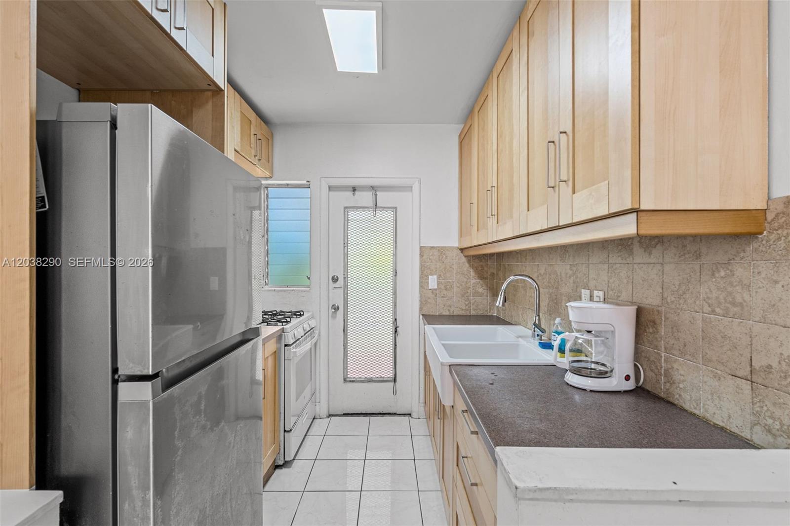7840 Harding Avenue, Unit 3 Miami Beach, FL 33141 - Photo 12 of 15