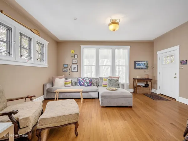 $749,000 | 24 North Kensington Avenue, La Grange, IL 60525