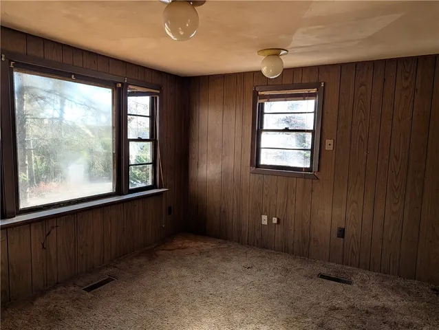 $224,900 | 109 Saunders Brook Road, Glocester, RI 02814