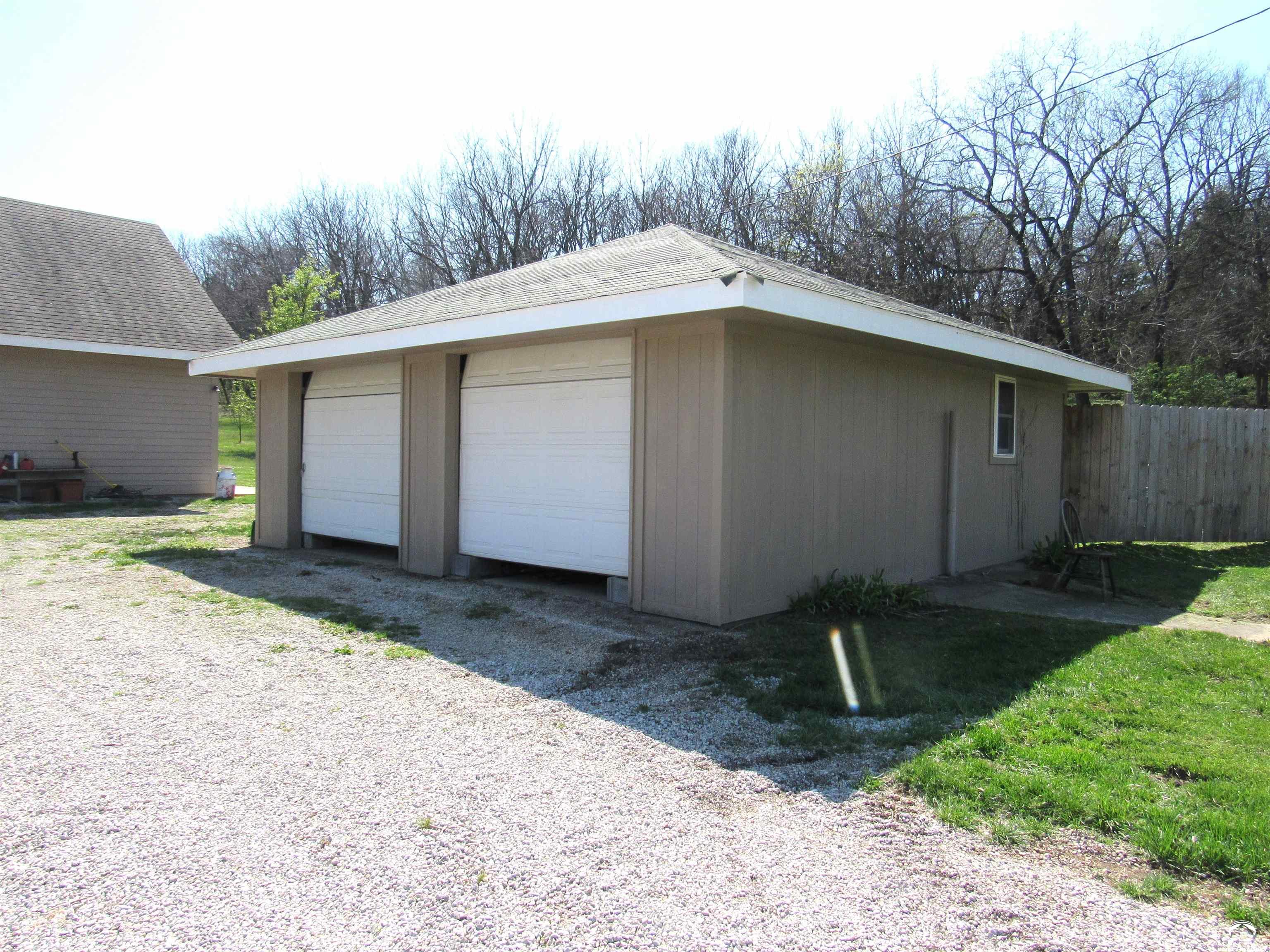 1901 North 600 Road Baldwin City, KS 66006 - Photo 39 of 49