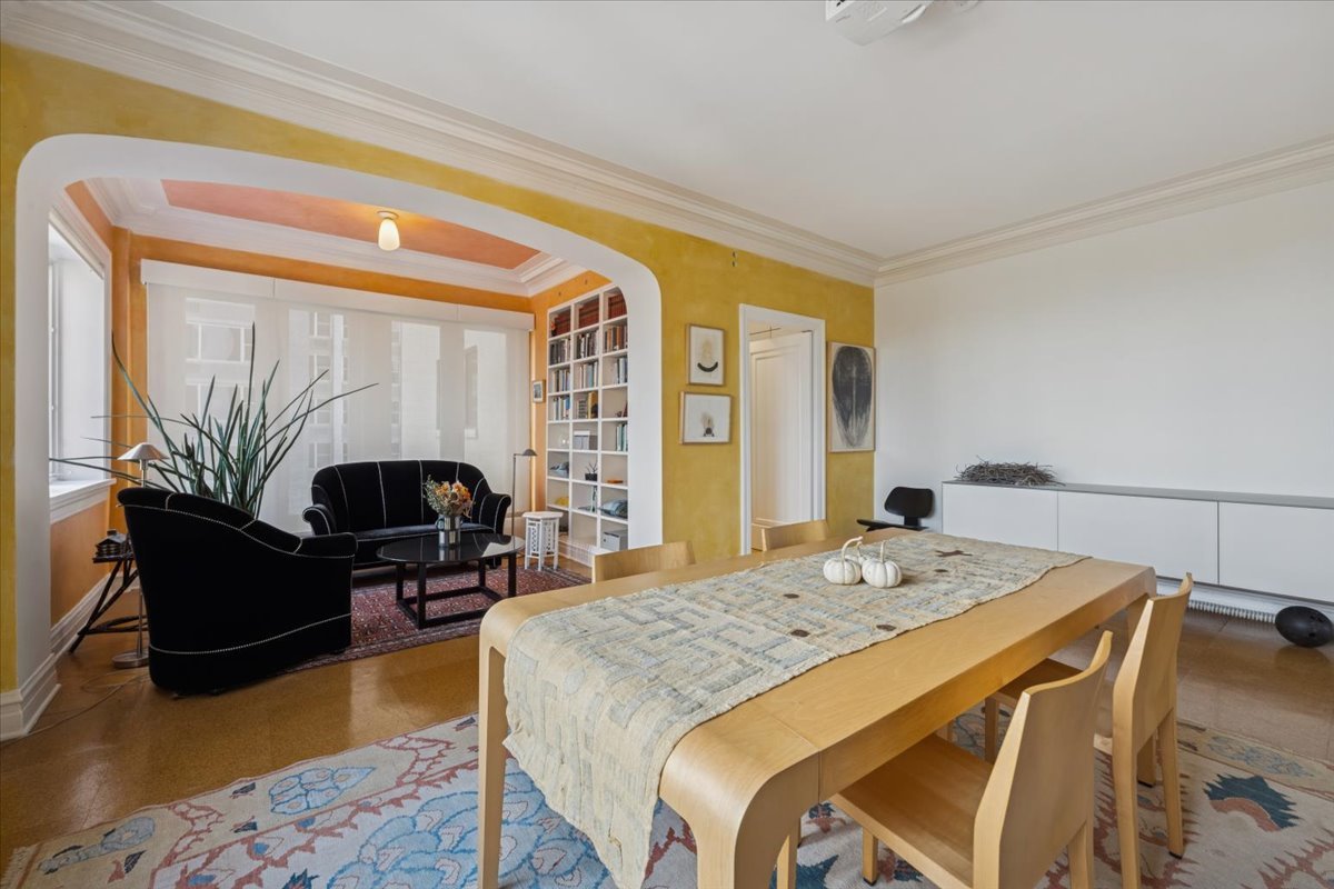 707 West Jr Terrace, Unit 10 Chicago, IL 60613 - Photo 15 of 42