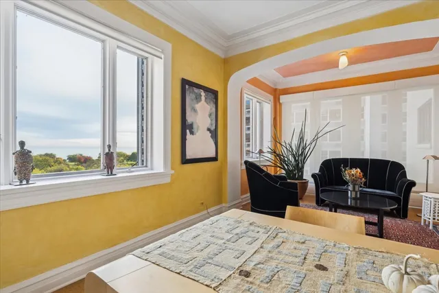 $985,000 | 707 West Jr Terrace, Unit 10, Chicago, IL 60613