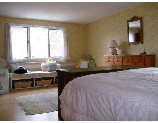 48 Meadow Road Northborough, MA 01532 - Photo 8 of 9 Gallery Image 8