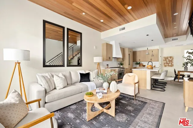 $1,449,000 | 1011 North Ogden Drive, Unit 105, West Hollywood, CA 90046