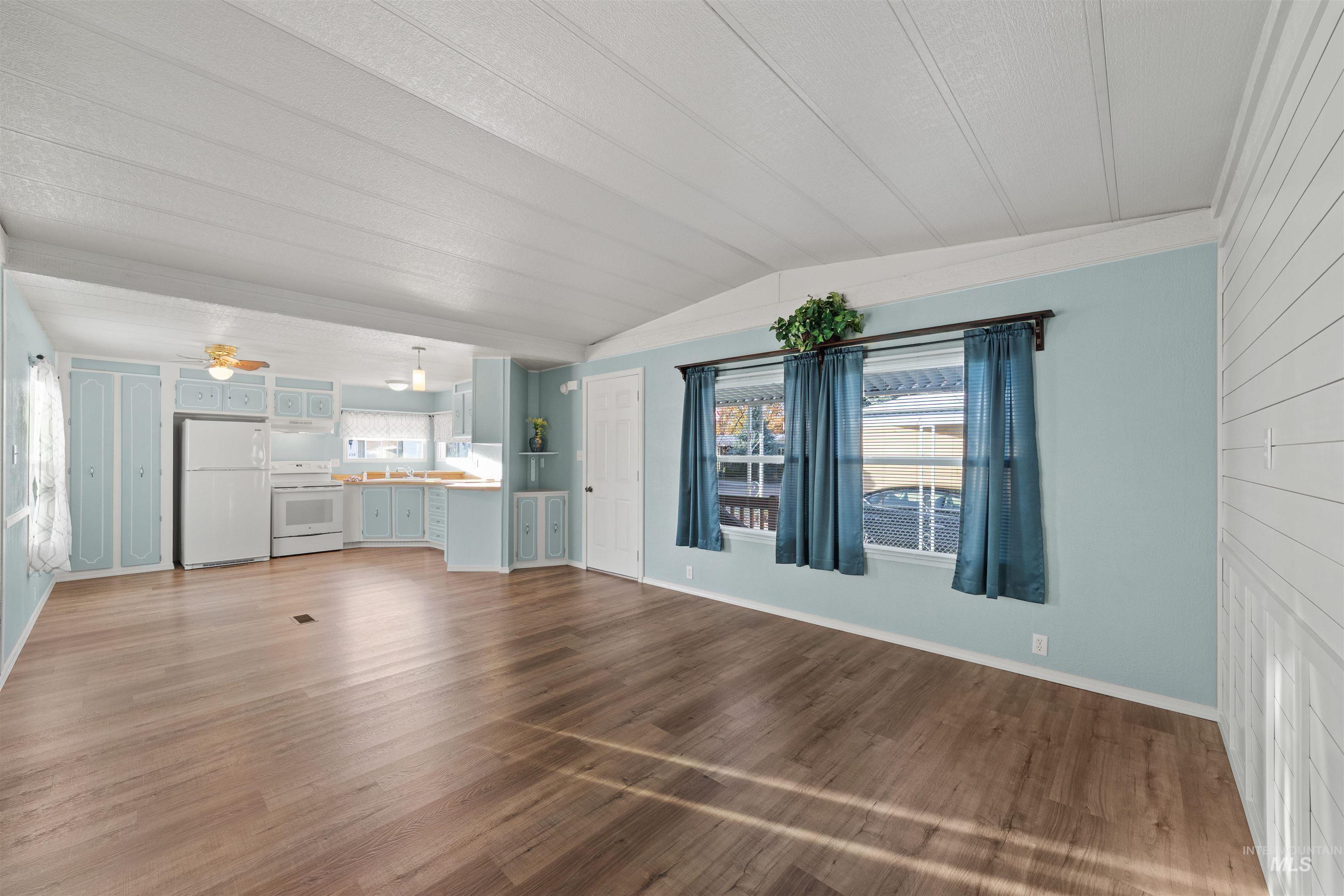 241 Checola Circle Boise, ID 83713 - Photo 4 of 34