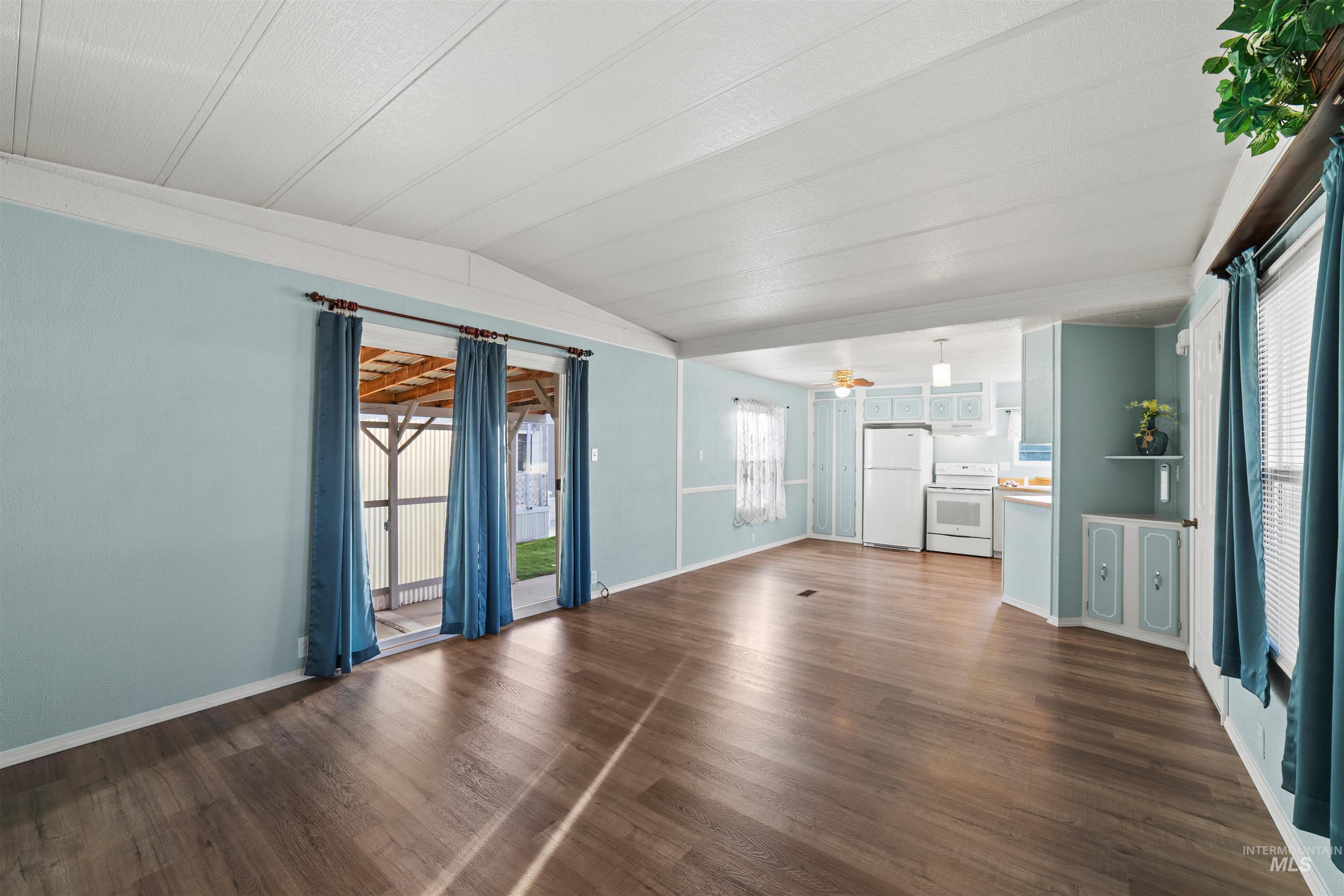 241 Checola Circle Boise, ID 83713 - Photo 5 of 34