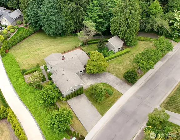 $1,225,000 | 9315 36th Avenue Southeast, Everett, WA 98208