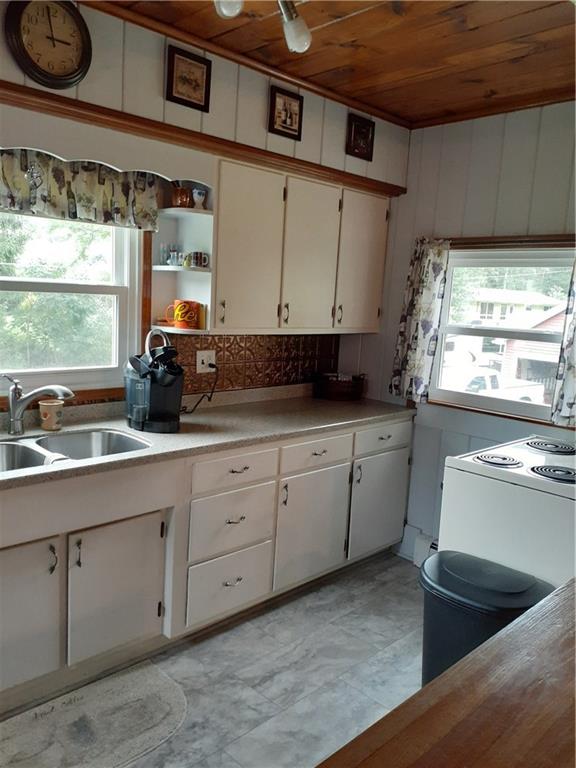 802 South Pike Road Sarver, PA 16055 - Photo 5 of 22