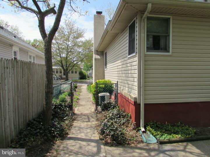 206 Paine Street Riverside, NJ 08075 - Photo 19 of 22 Exterior Side