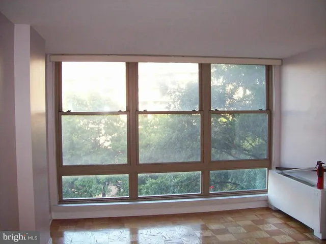 a view of a large window with an outdoor view