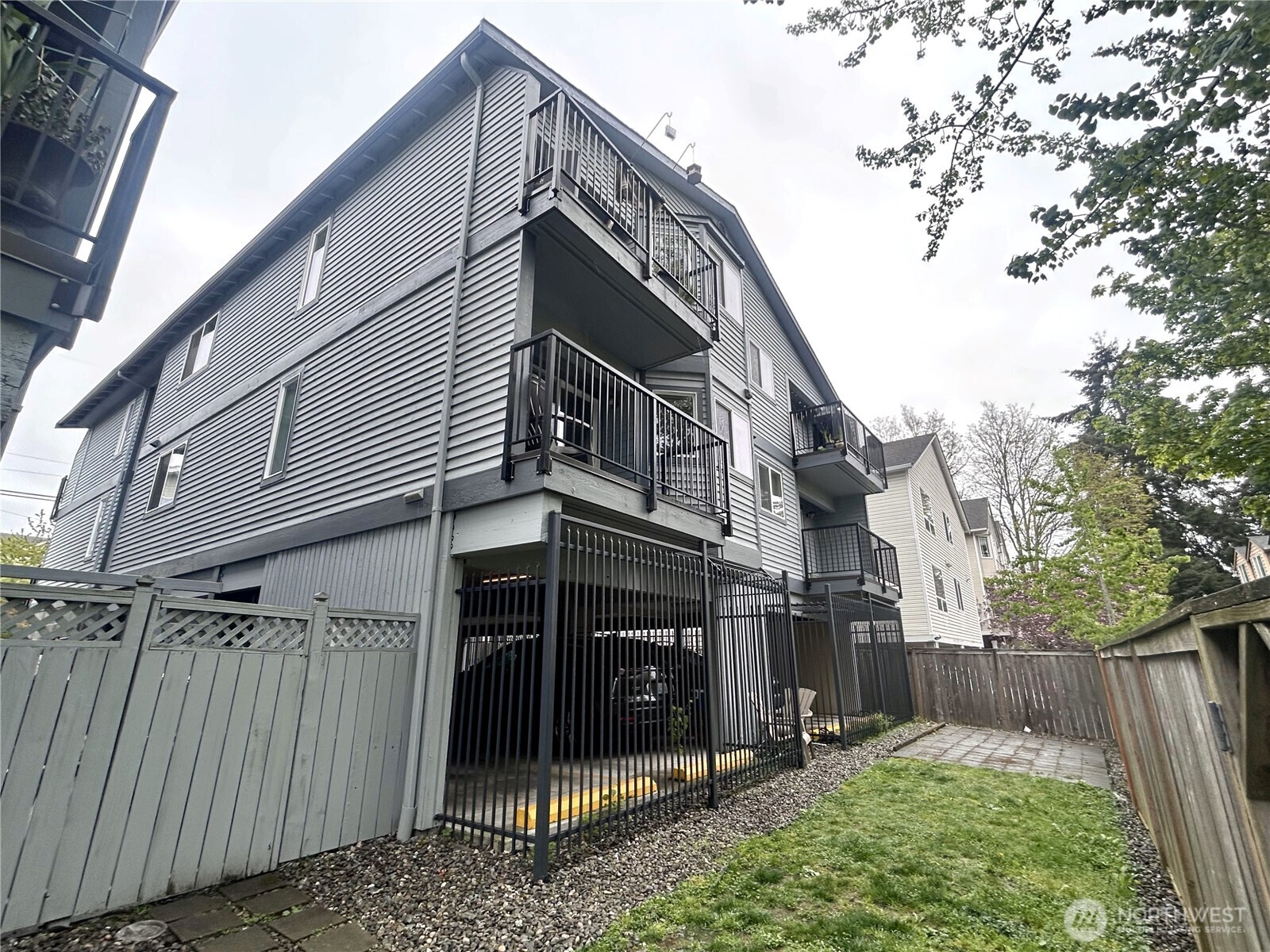 1131 North 93rd Street, Unit 3 Seattle, WA 98103 - Photo 32 of 32