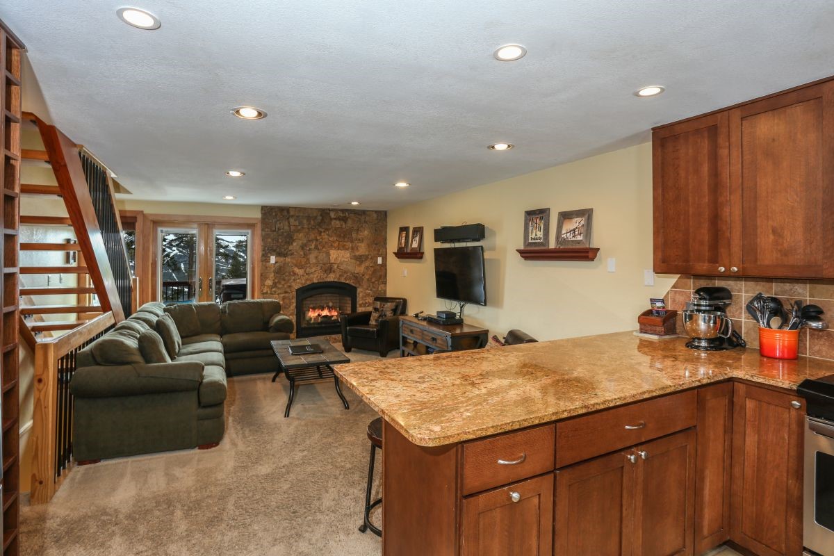52 Club House Road, Unit 50 Breckenridge, CO 80424 - Photo 32 of 32 Open floor plan to living room