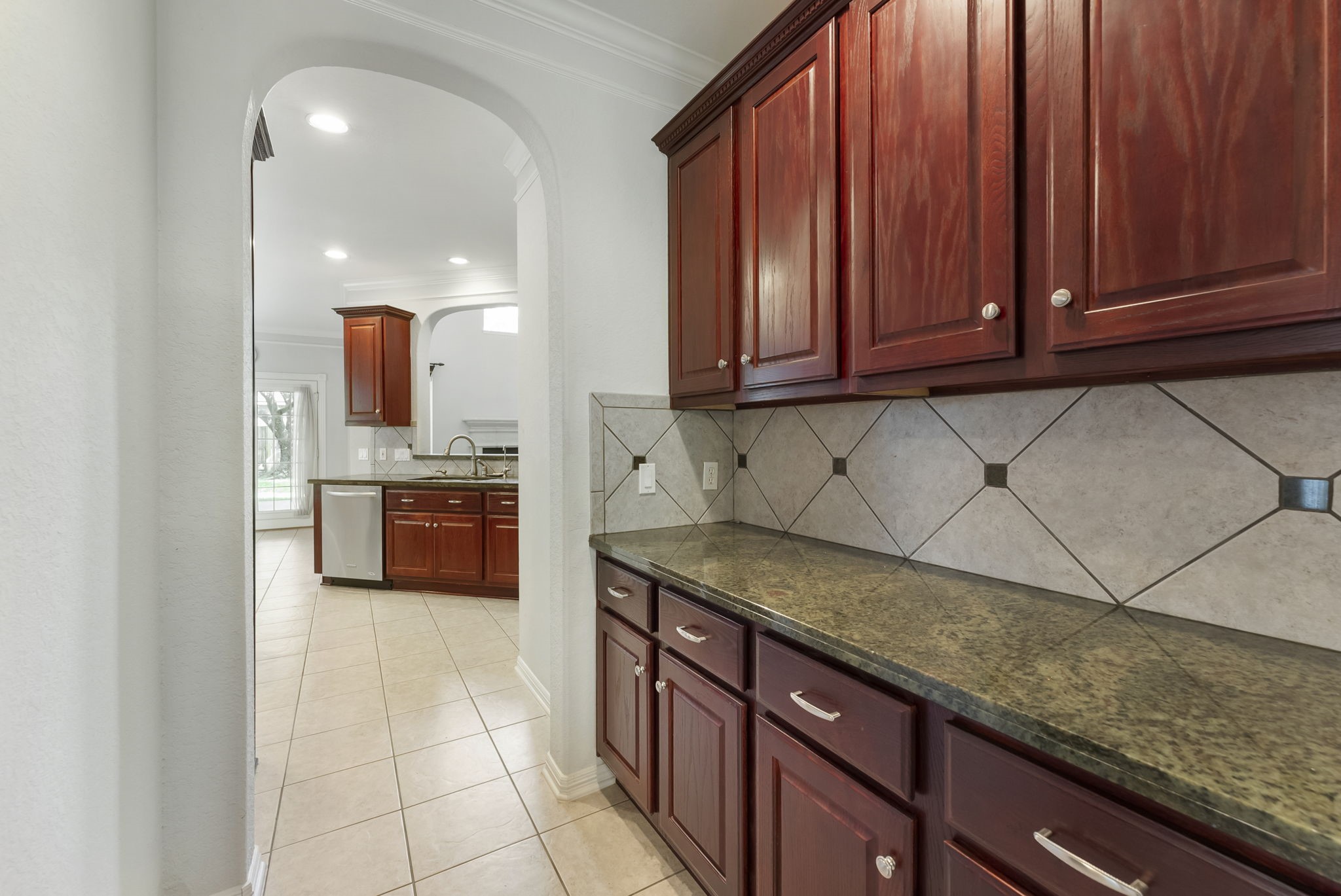 1719 Redstone Manor Drive Spring, TX 77379 - Photo 11 of 41 Gallery Image 11