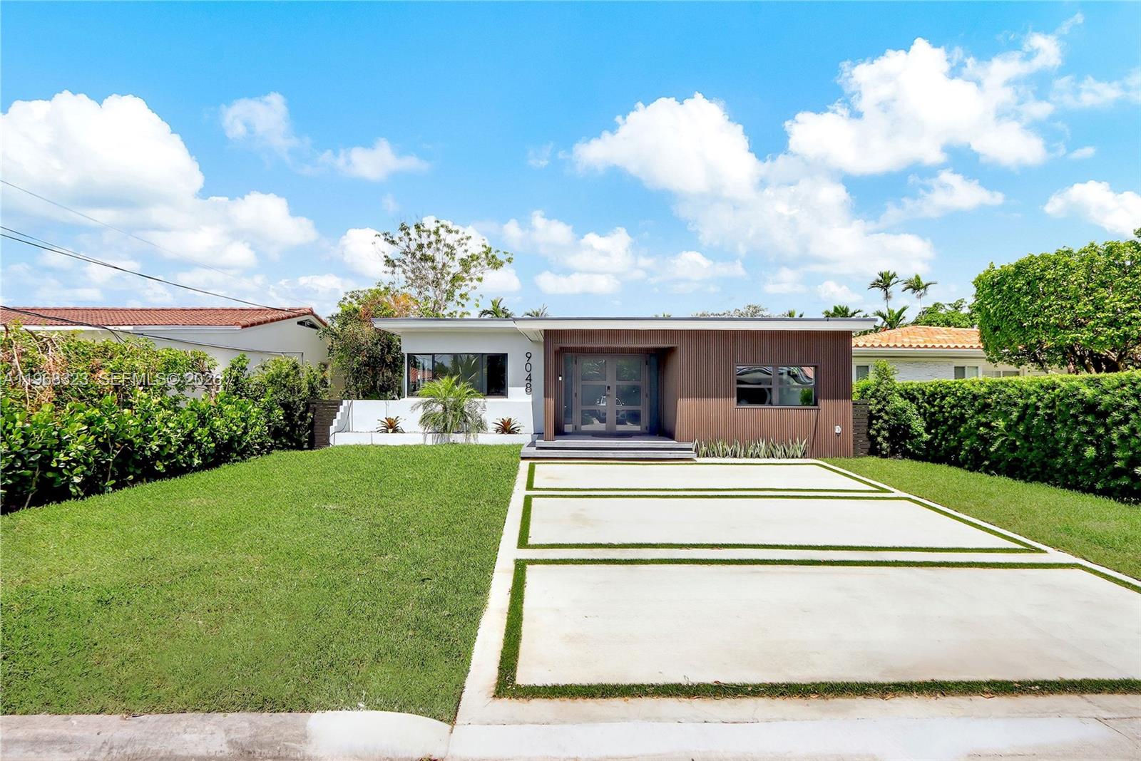 9048 Dickens Avenue Surfside, FL 33154 - Photo 18 of 34
