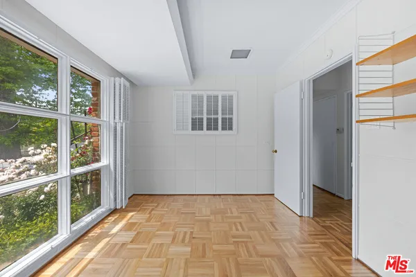 $7,299 | 11623 Canton Place, Studio City, CA 91604