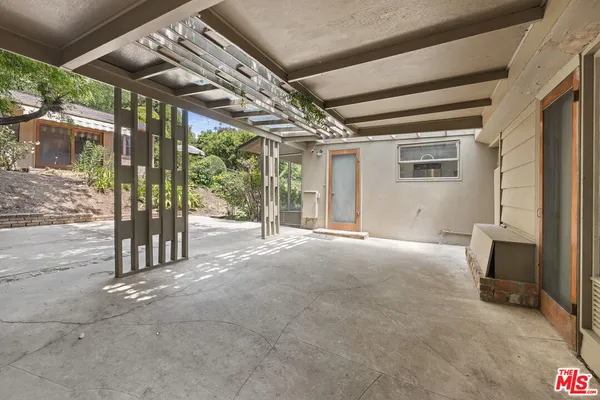 $7,299 | 11623 Canton Place, Studio City, CA 91604