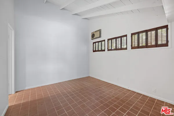 $7,299 | 11623 Canton Place, Studio City, CA 91604