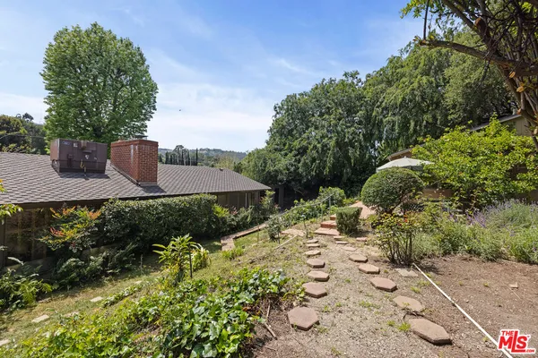 $7,299 | 11623 Canton Place, Studio City, CA 91604