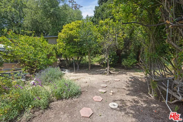 $7,299 | 11623 Canton Place, Studio City, CA 91604