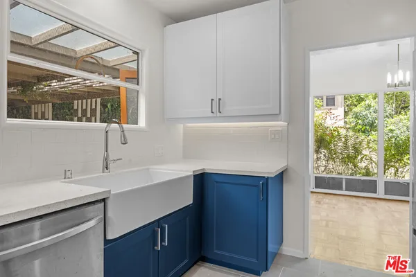 $7,299 | 11623 Canton Place, Studio City, CA 91604